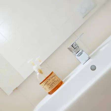 Apartment Sweet *